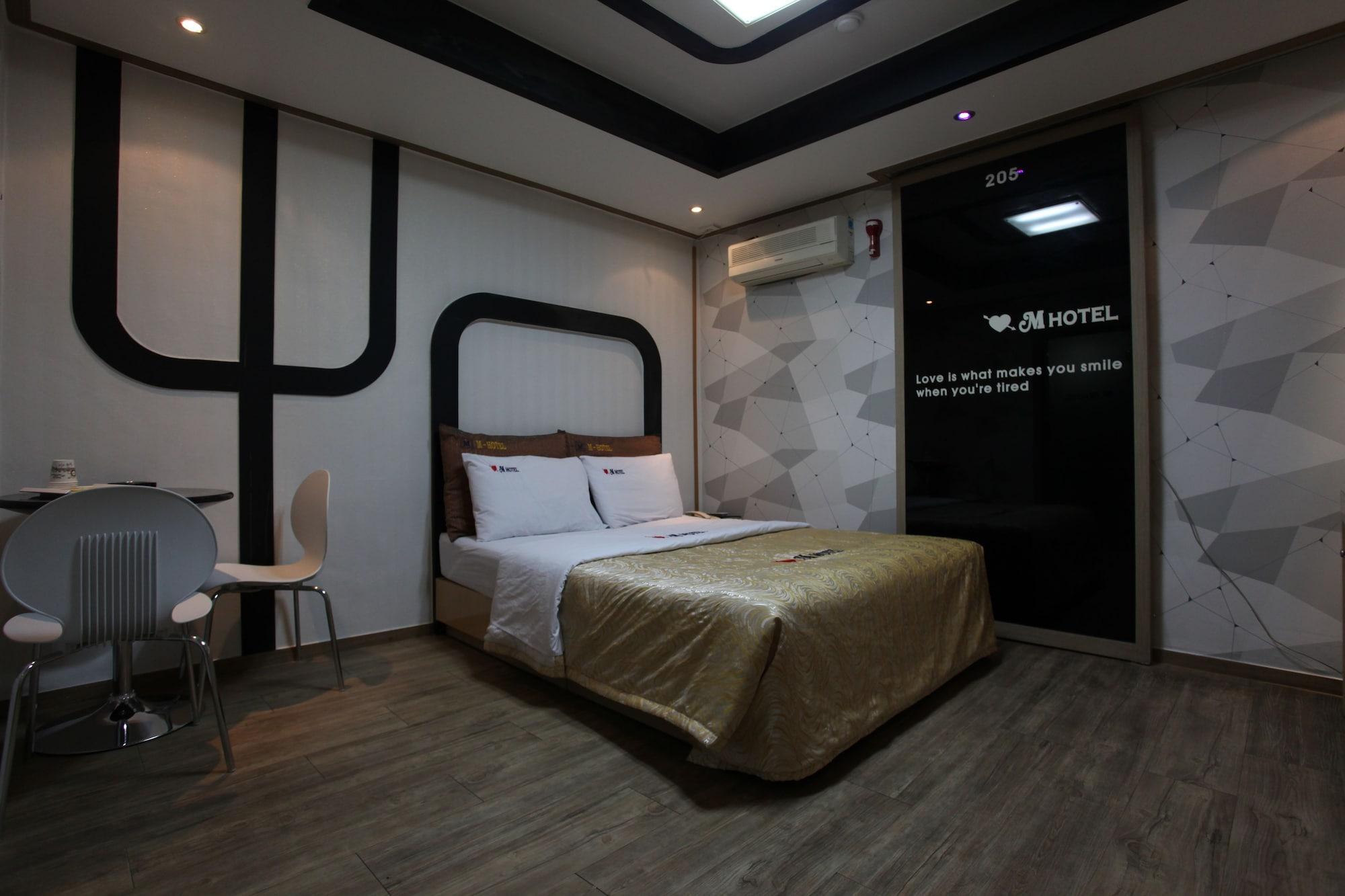 M Motel Songtan Pyeongtaek Exteriör bild