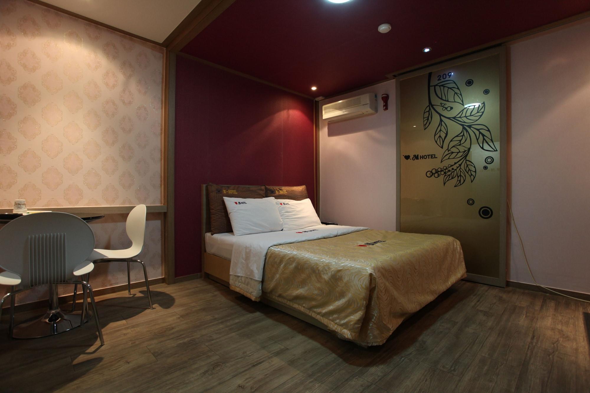 M Motel Songtan Pyeongtaek Exteriör bild