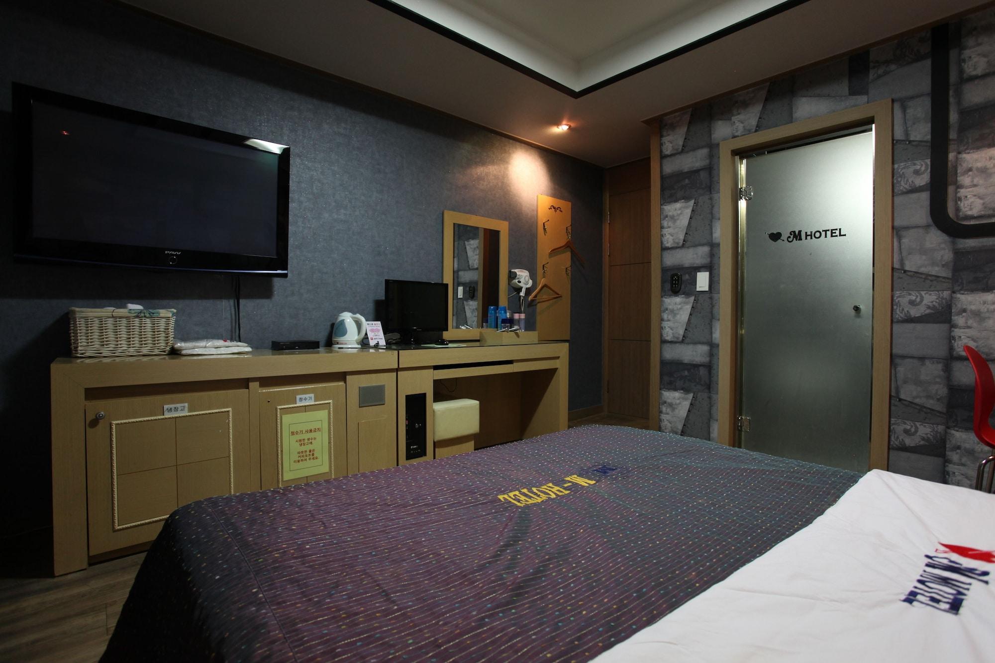 M Motel Songtan Pyeongtaek Exteriör bild