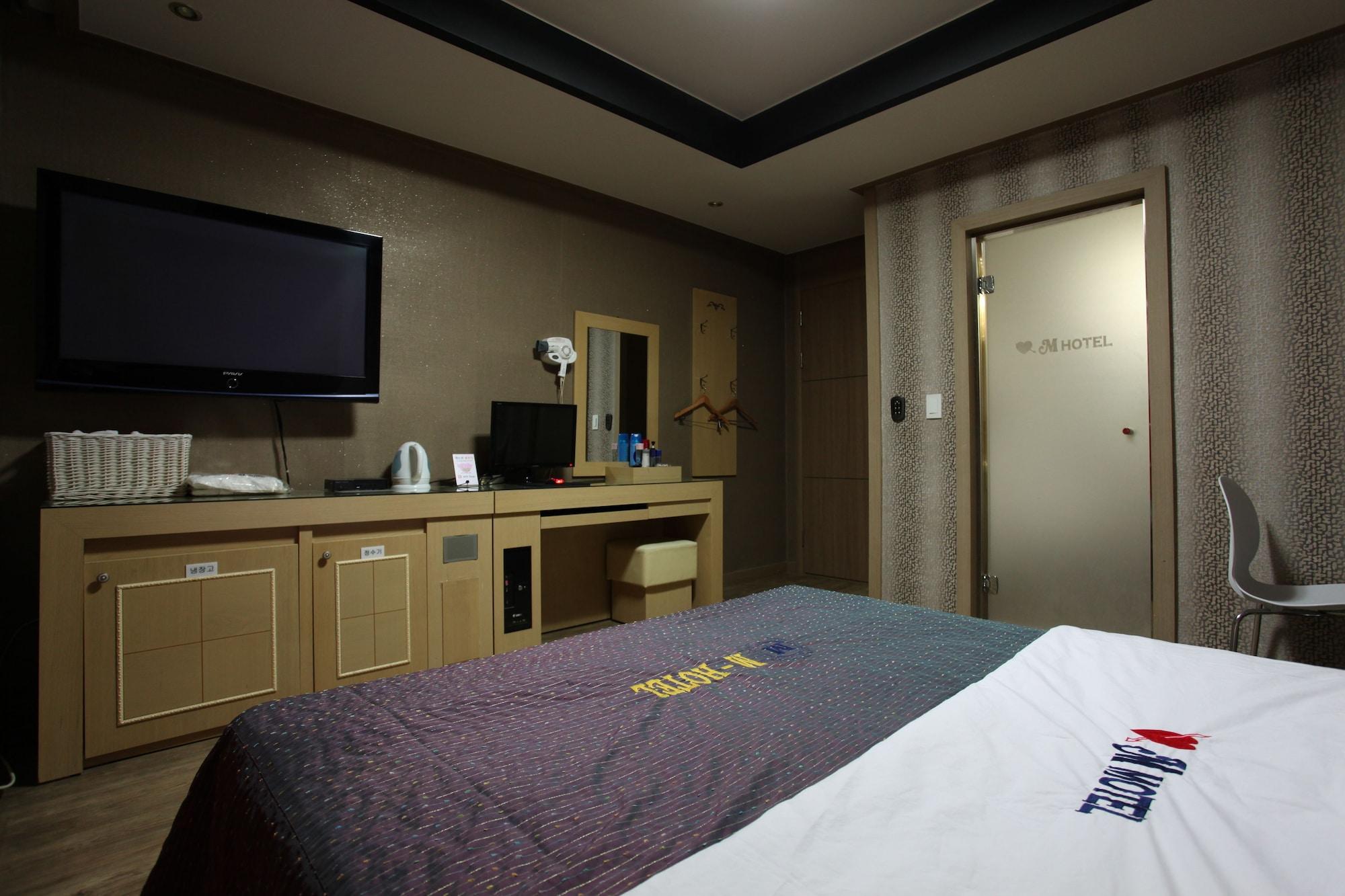 M Motel Songtan Pyeongtaek Exteriör bild
