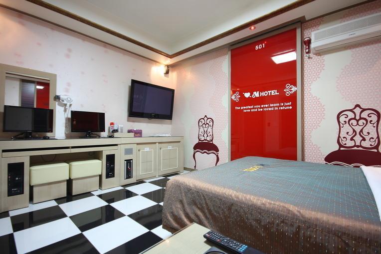 M Motel Songtan Pyeongtaek Rum bild
